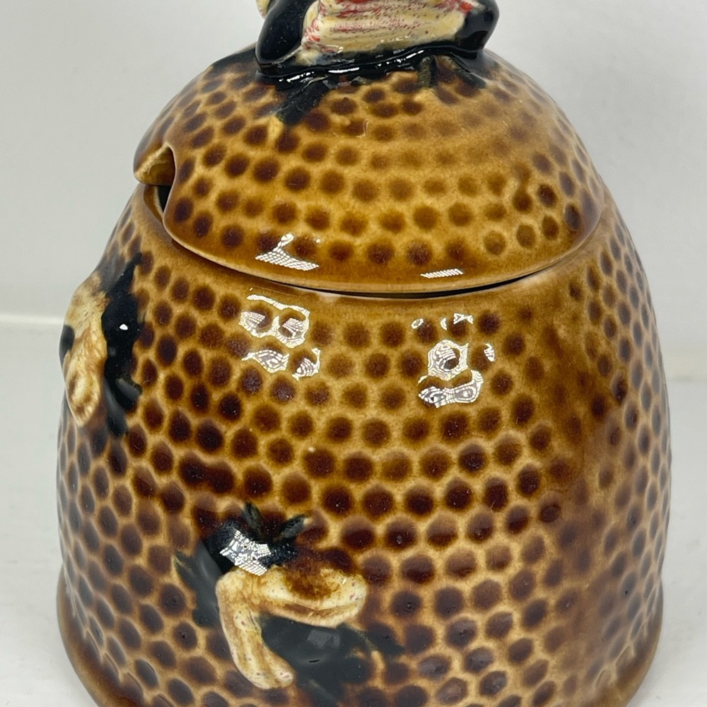 Vintage Arnel’s 1970s ceramic‎ honey jar 2 piece bee top kitchen honey comb jar - Picture 2 of 14